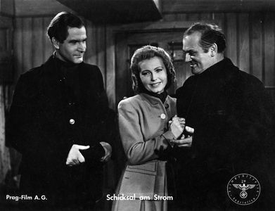 Karin Hardt, Josef Sieber, and Ernst von Klipstein in Schicksal am Strom (1944)