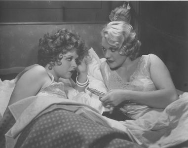 Clara Bow and Minna Gombell in Hoopla (1933)