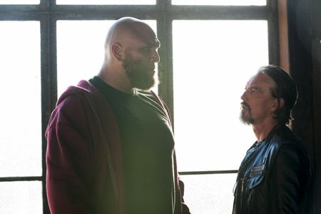 Tommy Flanagan and Winston James Francis in Sons of Anarchy (2008)