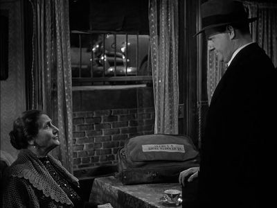 Karl Malden and Grayce Mills in Where the Sidewalk Ends (1950)
