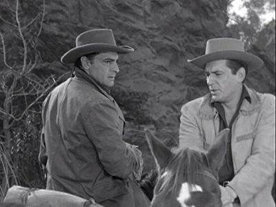 Anthony Caruso and Jack Kelly in Maverick (1957)