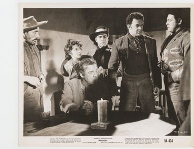 Raymond Burr, Lon Chaney Jr., Yvonne De Carlo, Rodolfo Acosta, Anthony Caruso, and Cornel Wilde in Passion (1954)