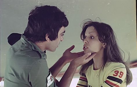 Gavri Banai and Nitza Shaul in Halfon Hill Doesn't Answer (1976)
