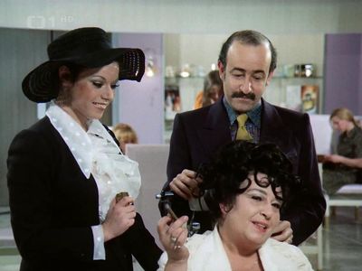 Juraj Herz, Eva Trejtnarová, and Stella Zázvorková in How About a Plate of Spinach? (1977)
