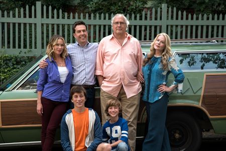 Chevy Chase, Beverly D'Angelo, Christina Applegate, Ed Helms, Skyler Gisondo, and Steele Stebbins in Vacation (2015)