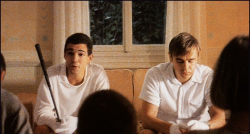 Arno Frisch and Frank Giering in Funny Games (1997)