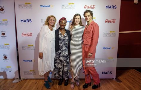 Geralyn Dreyfous, Effie Brown, Geena Davis and the Rising Star Award Winner, Fin Argus, at the BFF Awards Ceremony at th