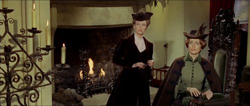 Suzan Farmer and Barbara Shelley in Dracula: Prince of Darkness (1966)