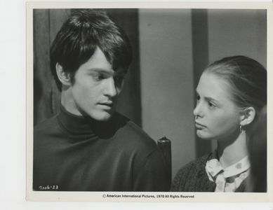 Michèle Chicoine and Gordon Thomson in Explosion (1969)