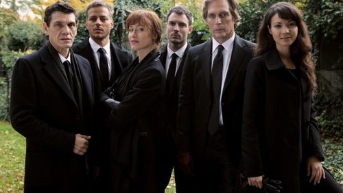 William Fichtner, Marc Lavoine, Gabriella Pession, Tom Wlaschiha, Moon Dailly, and Richard Flood in Crossing Lines (2013