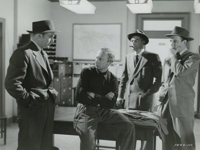 Van Johnson, Tom Drake, Norman Lloyd, and John McIntire in Scene of the Crime (1949)