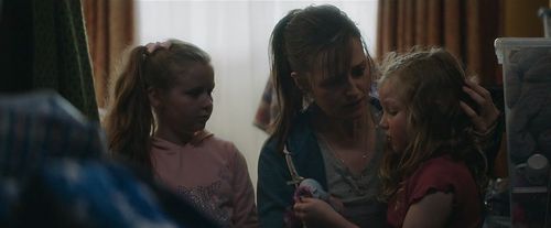 Clare Dunne, Ruby Rose O'Hara, and Molly McCann in Herself (2020)