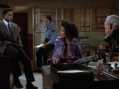 Carroll O'Connor, Alan Autry, Renée Jones, and Howard E. Rollins Jr. in In the Heat of the Night (1988)