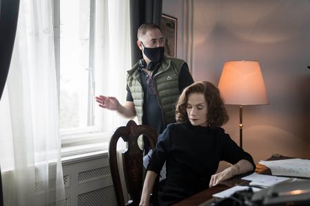 Anthony Fabian and Isabelle Huppert, Mrs. Harris Goes to Paris