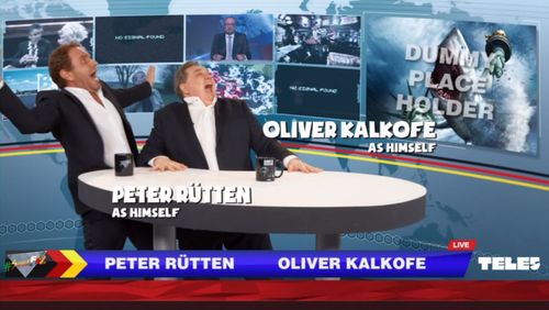 Oliver Kalkofe and Peter Rütten in Sharknado 5: Global Swarming (2017)