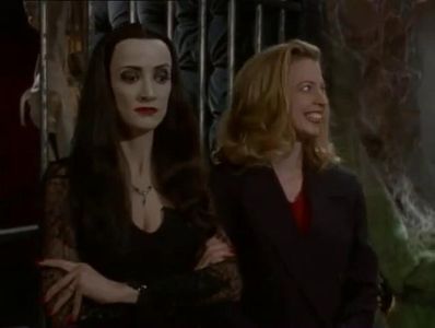 Moneca Stori and Ellie Harvie in The New Addams Family (1998)