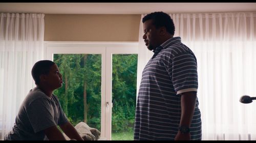 Craig Robinson and Markees Christmas in Morris from America (2016)