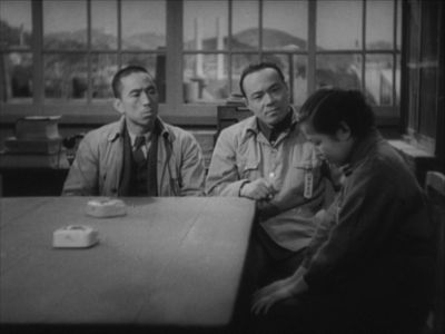 Sôji Kiyokawa, Ichirô Sugai, and Yôko Yaguchi in The Most Beautiful (1944)
