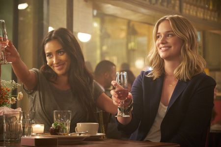 Shay Mitchell and Elizabeth Lail in You (2018)