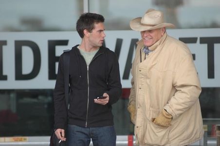 Brian Dennehy and Drew Fuller in The Ultimate Gift (2006)