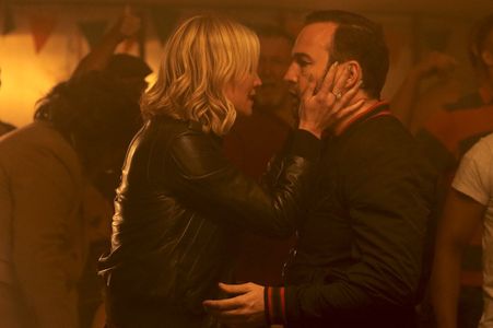 Denise Van Outen and Brad Moore in Gloves Off (2017)