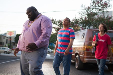 Faizon Love, Russell Peters, and Bridger Zadina in Ripped (2017)