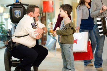 Kevin James, Dylan Clark Marshall, and Teresa Zantua in Paul Blart: Mall Cop (2009)