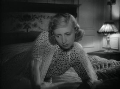 Madeleine Renaud in Remorques (1941)