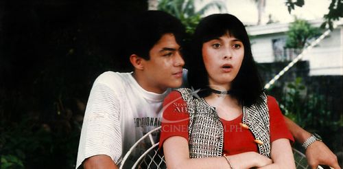 Jomari Yllana and Nikka Valencia in Pare Ko (1995)