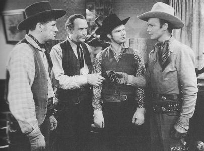 Roy Rogers, Don 'Red' Barry, Jack Ingram, and Frank M. Thomas in Saga of Death Valley (1939)