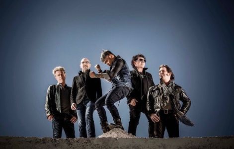 Jonathan Cain, Neal Schon, Steve Smith, Ross Valory, and Arnel Pineda