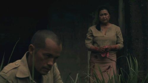Arthur Acuña and Elizabeth Oropesa in Woman of the Ruins (2013)