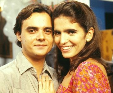 Cássio Gabus Mendes and Malu Mader in Anos Rebeldes (1992)