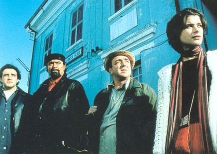 Diego Abatantuono, Valentina Cervi, Flavio Insinna, and Silvio Orlando in Children of Hannibal (1998)