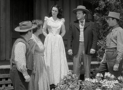William Ching, Lou Costello, Gordon Jones, Marjorie Main, and Audrey Young in The Wistful Widow of Wagon Gap (1947)