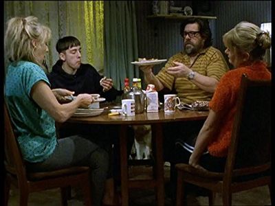 Caroline Aherne, Sue Johnston, Ralf Little, and Ricky Tomlinson in The Royle Family (1998)