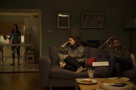 Tom Goodman-Hill, Gemma Chan, and Lucy Carless in Humans (2015)