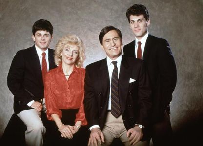 Jill Clayburgh, David Berón, James Farentino, and Billy Warlock in Honor Thy Father and Mother: The True Story of the Me