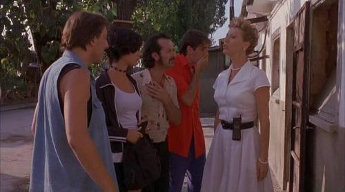 Asia Argento, Massimo Ceccherini, Valerio Mastandrea, Rocco Papaleo, and Daniela Poggi in Viola Kisses Everybody (1998)