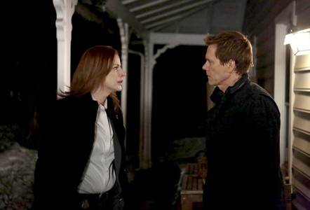 Kevin Bacon and Diane Neal in The Following (2013)