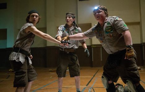 Logan Miller, Tye Sheridan, and Joey Morgan in Scouts Guide to the Zombie Apocalypse (2015)