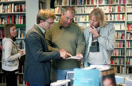 Daniel Craig, Rhys Ifans, and Roger Michell in Enduring Love (2004)