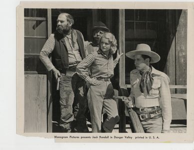 Ernie Adams, Hal Price, Jack Randall, and Lois Wilde in Danger Valley (1937)