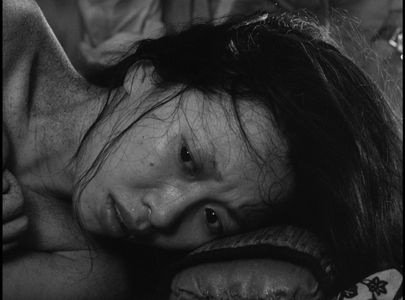 Kyôko Kishida in Woman in the Dunes (1964)