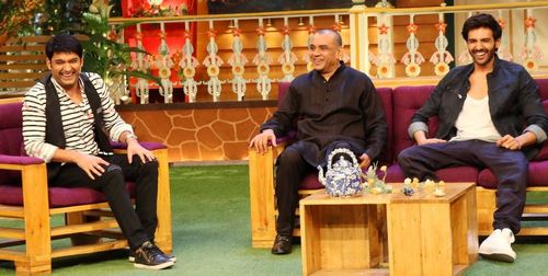 Paresh Rawal, Kartik Aaryan, and Kapil Sharma in The Kapil Sharma Show (2016)