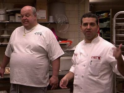 Mauro Castano and Buddy Valastro in Cake Boss (2009)