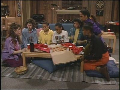 Essence Atkins, Royana Black, Tempestt Bledsoe, Elizabeth Narvaez, Pam Potillo, and Lisa Rieffel in The Cosby Show (1984
