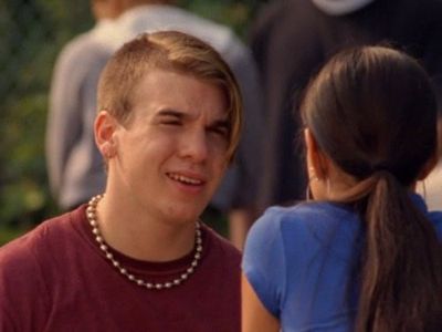 Shane Kippel and Cassie Steele in Degrassi: The Next Generation (2001)