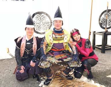 Masami Nagasawa, Shirô Sano, and Kôen Kondô in The Confidence Man JP (2018)