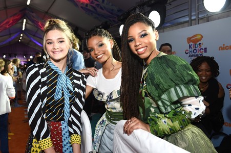 Chloe Bailey, Halle Bailey, Lizzy Greene, and Chloe x Halle at an event for Nickelodeon Kids' Choice Awards 2017 (2017)